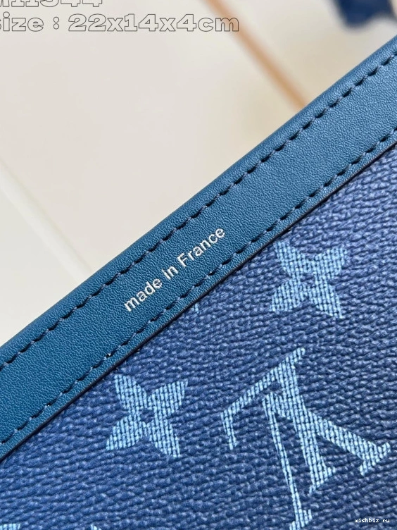 WIS Wallet-22*14.5*4.5cm Gaston VUITTON LOUIS Wearable 0109